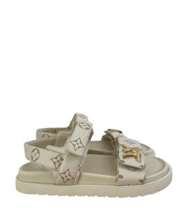 LOUIS VUITTON Сандалии
