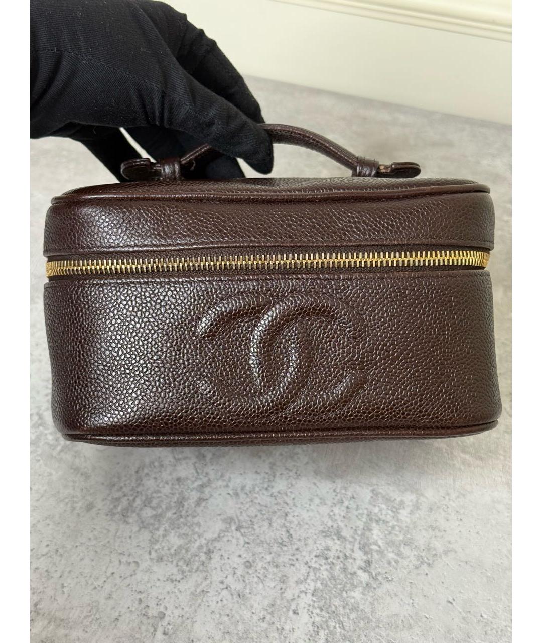 CHANEL Коричневая кожаная косметичка, фото 8