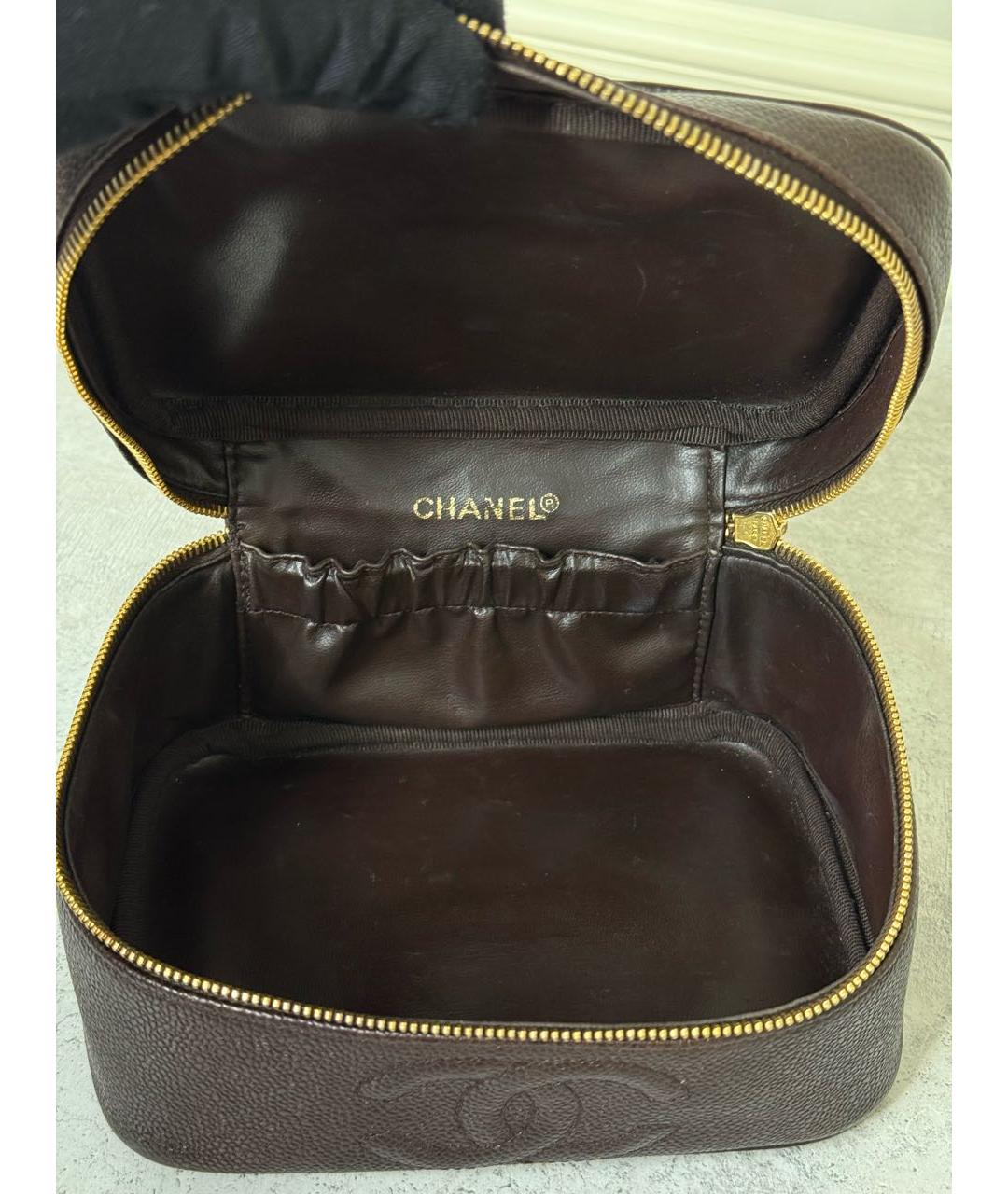 CHANEL Коричневая кожаная косметичка, фото 7