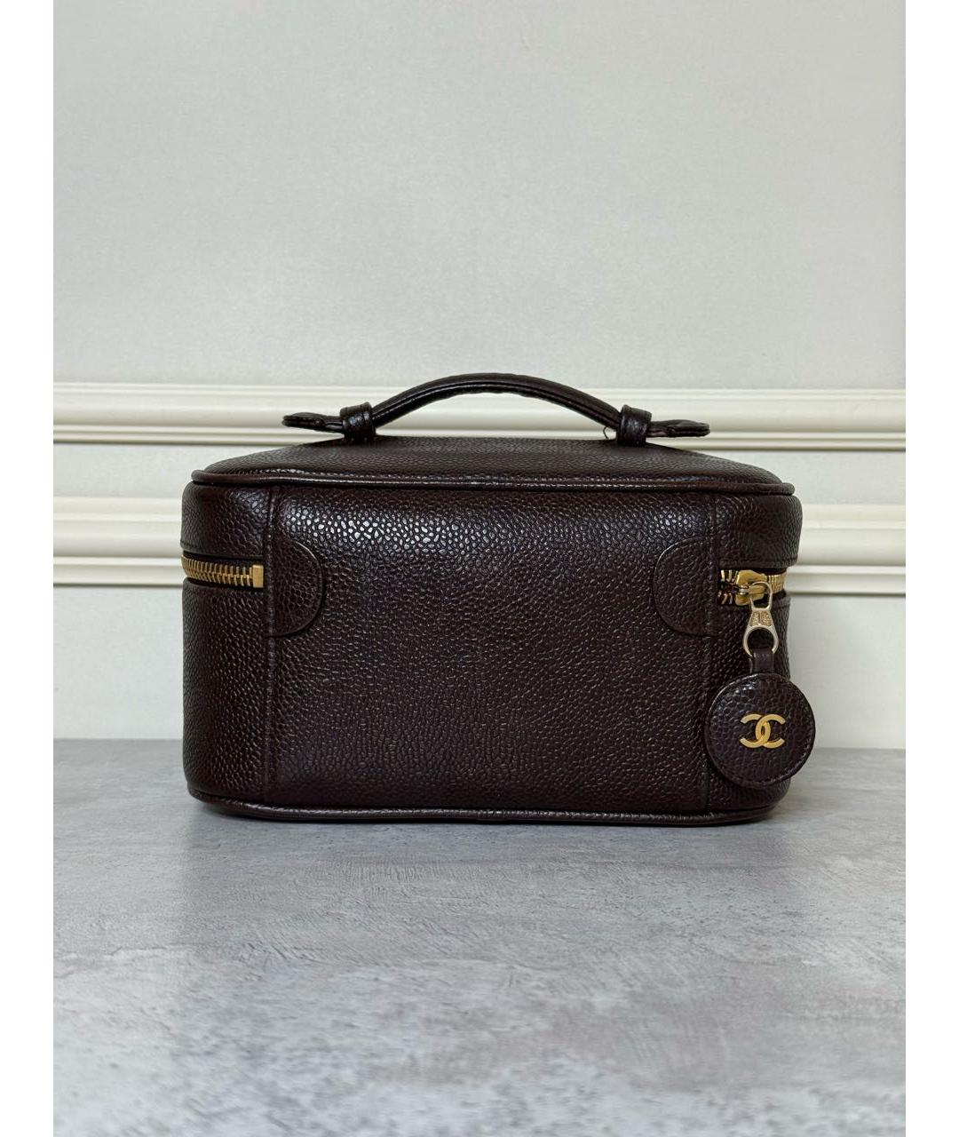 CHANEL Коричневая кожаная косметичка, фото 4