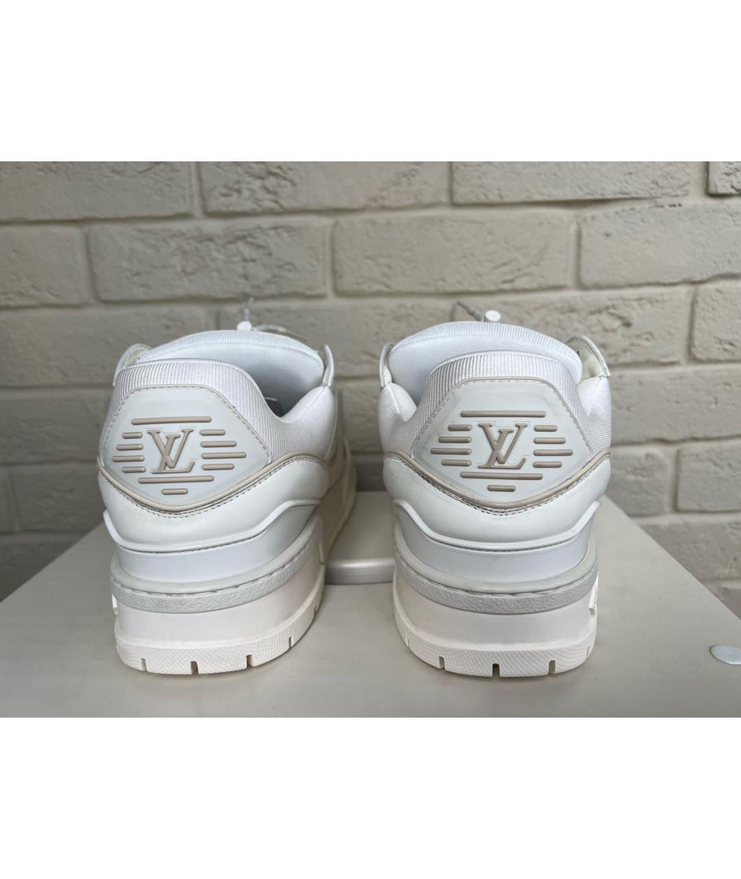 LOUIS VUITTON Белые кожаные низкие кроссовки / кеды, фото 3