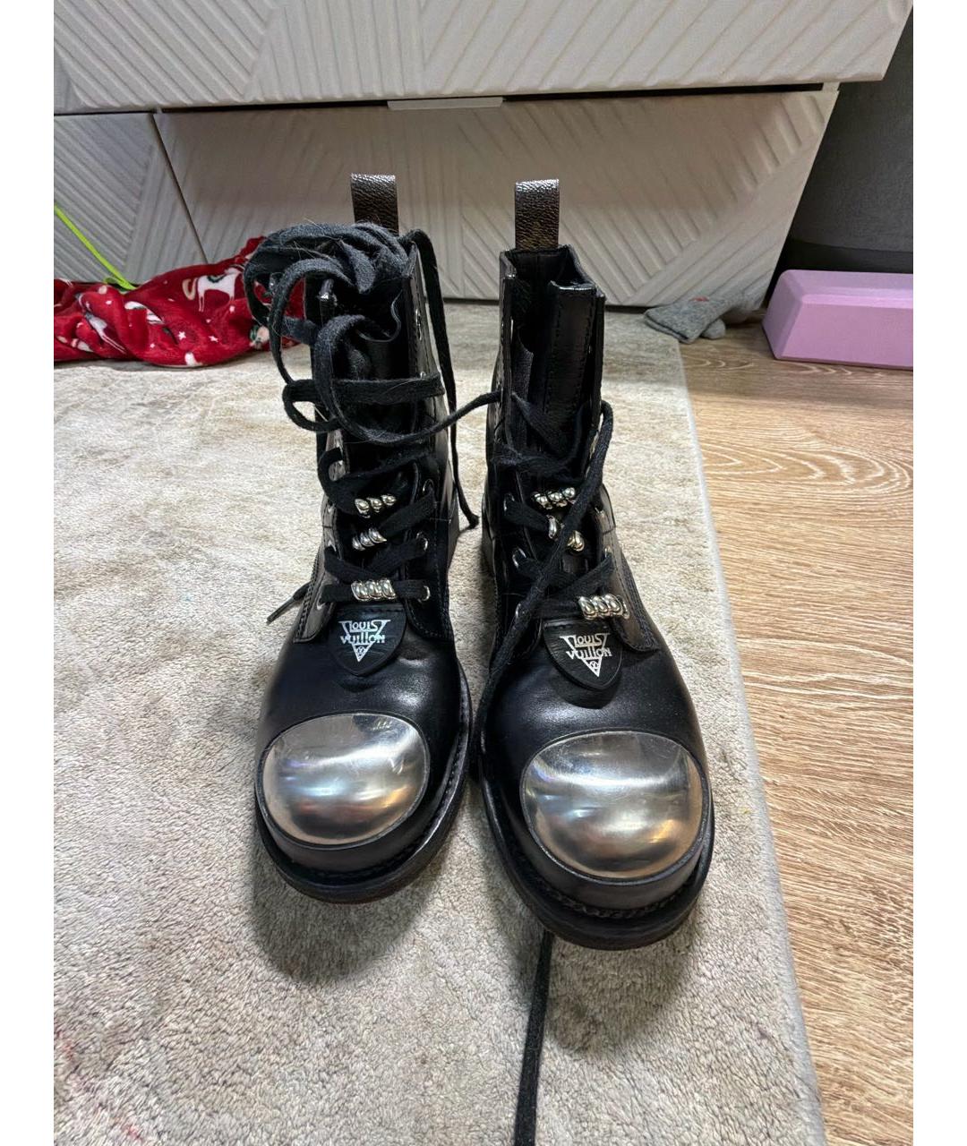 LOUIS VUITTON Черные кожаные ботинки, фото 2