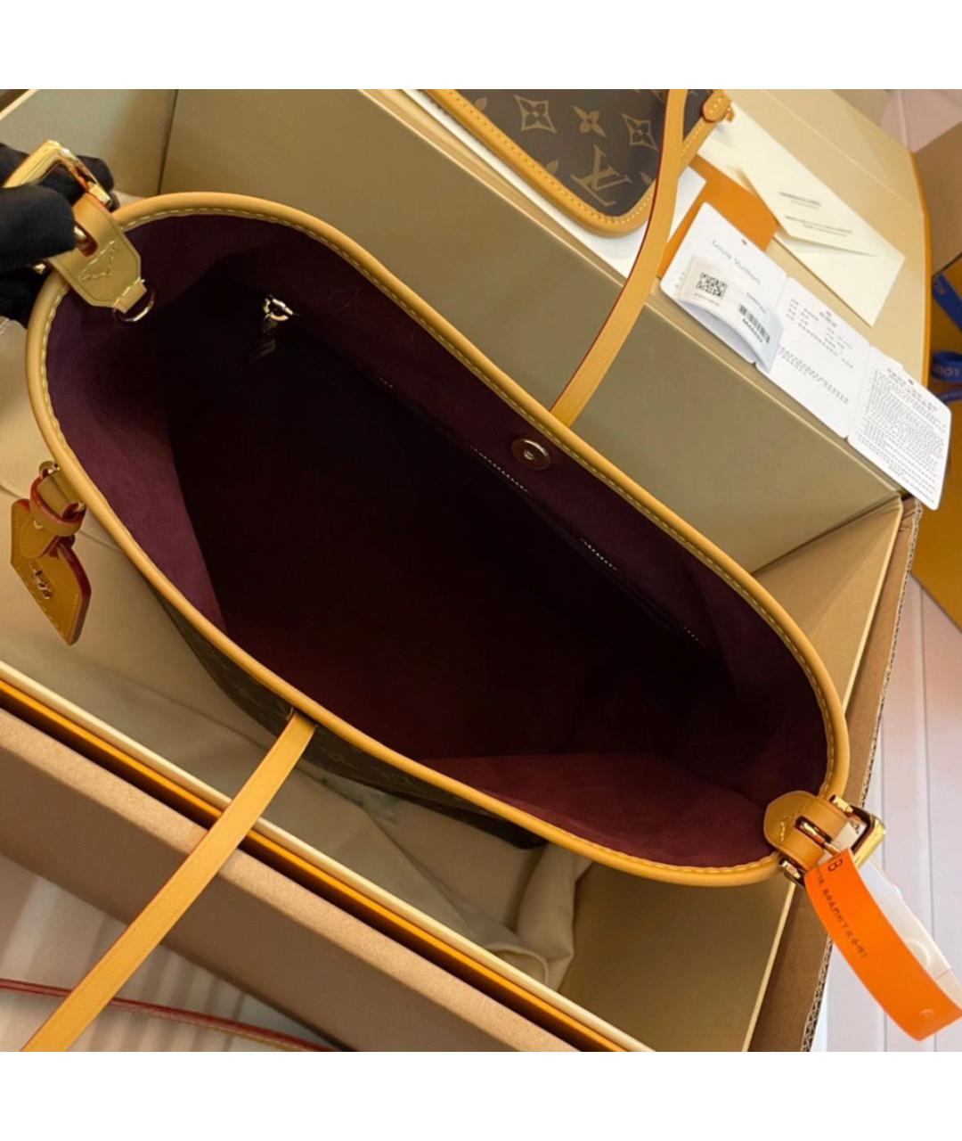 LOUIS VUITTON Коричневая кожаная сумка через плечо, фото 4
