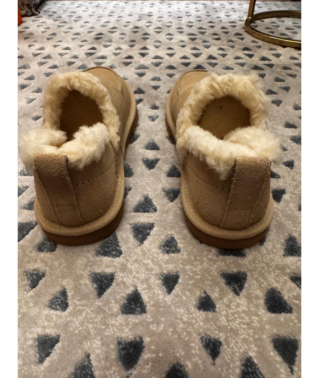 UGG AUSTRALIA Бежевые замшевые лоферы, фото 3