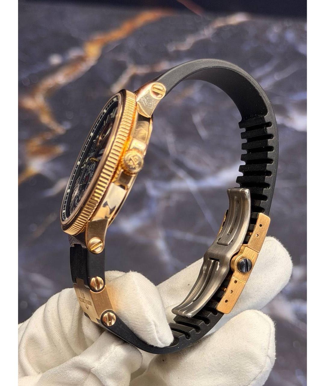 Ulysse Nardin Черные часы из розового золота, фото 3