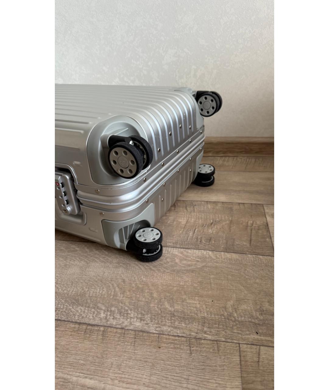 Rimowa Серебрянный чемодан, фото 3