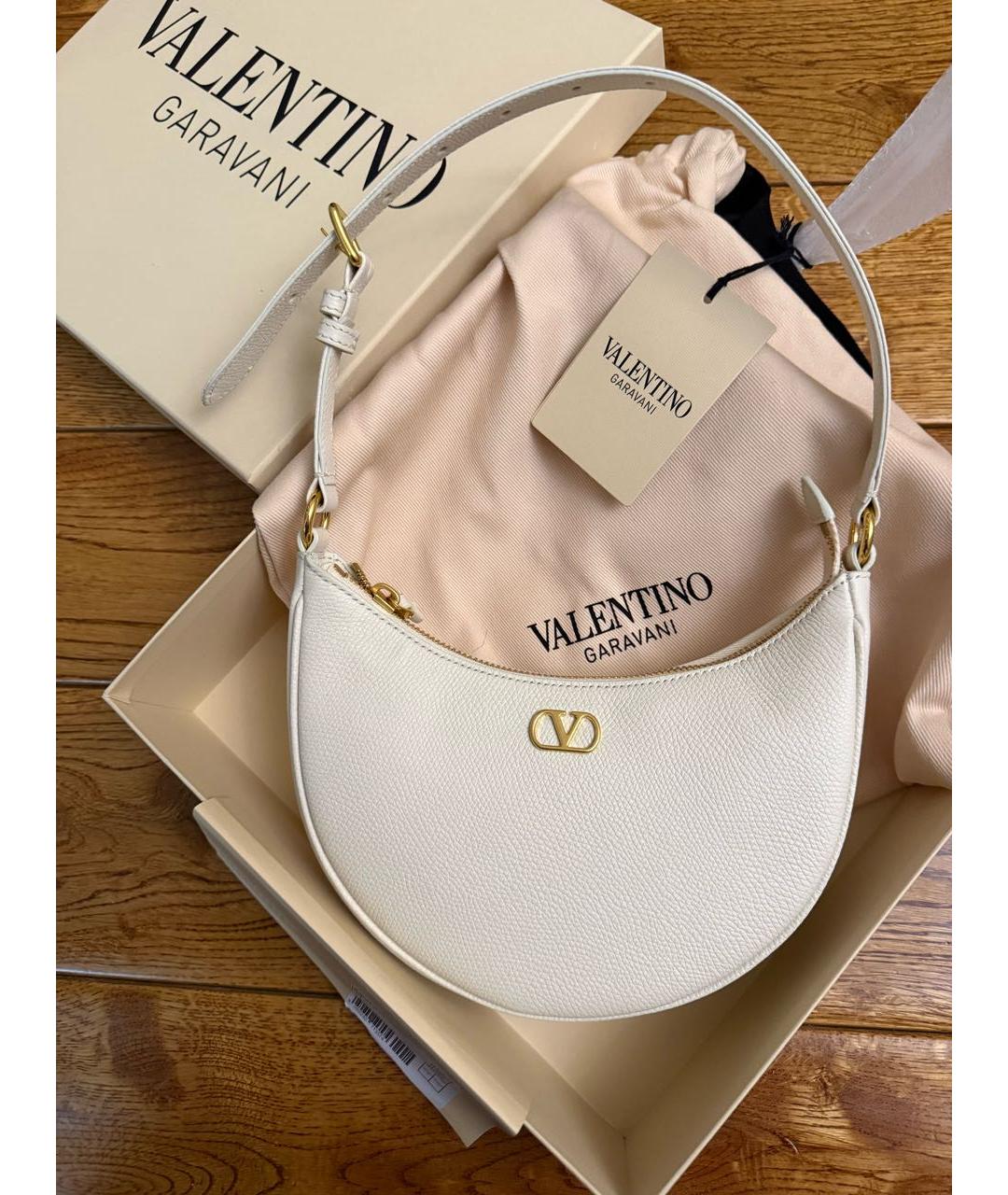 VALENTINO Бежевая кожаная сумка через плечо, фото 3