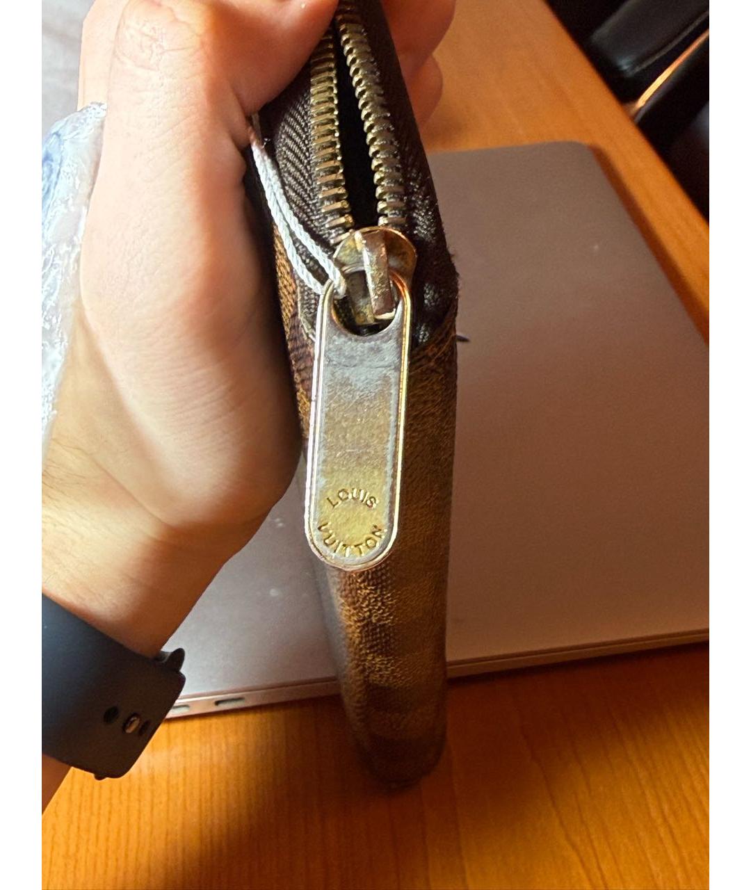 LOUIS VUITTON Коричневый кошелек, фото 4