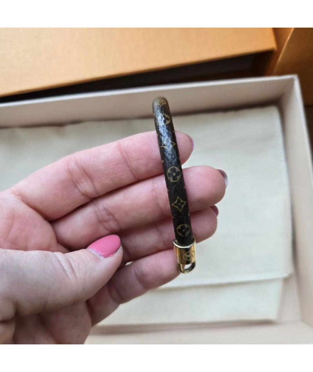 LOUIS VUITTON Коричневый кожаный браслет, фото 5