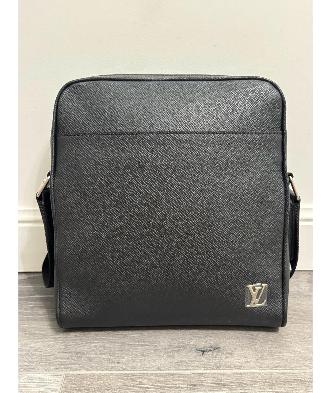 LOUIS VUITTON Черная кожаная сумка на плечо, фото 3