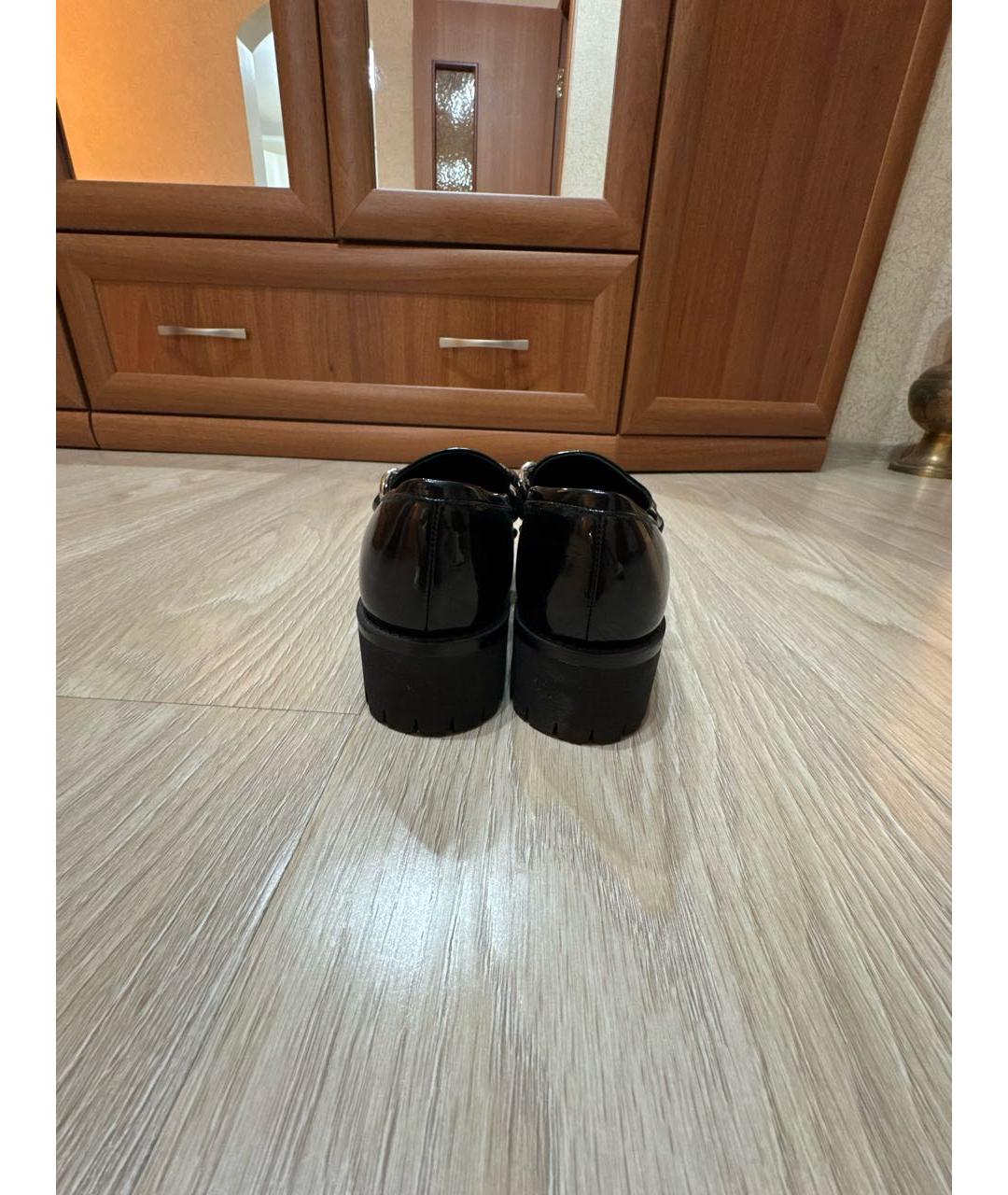 POLLINI Черные лоферы из лакированной кожи, фото 4