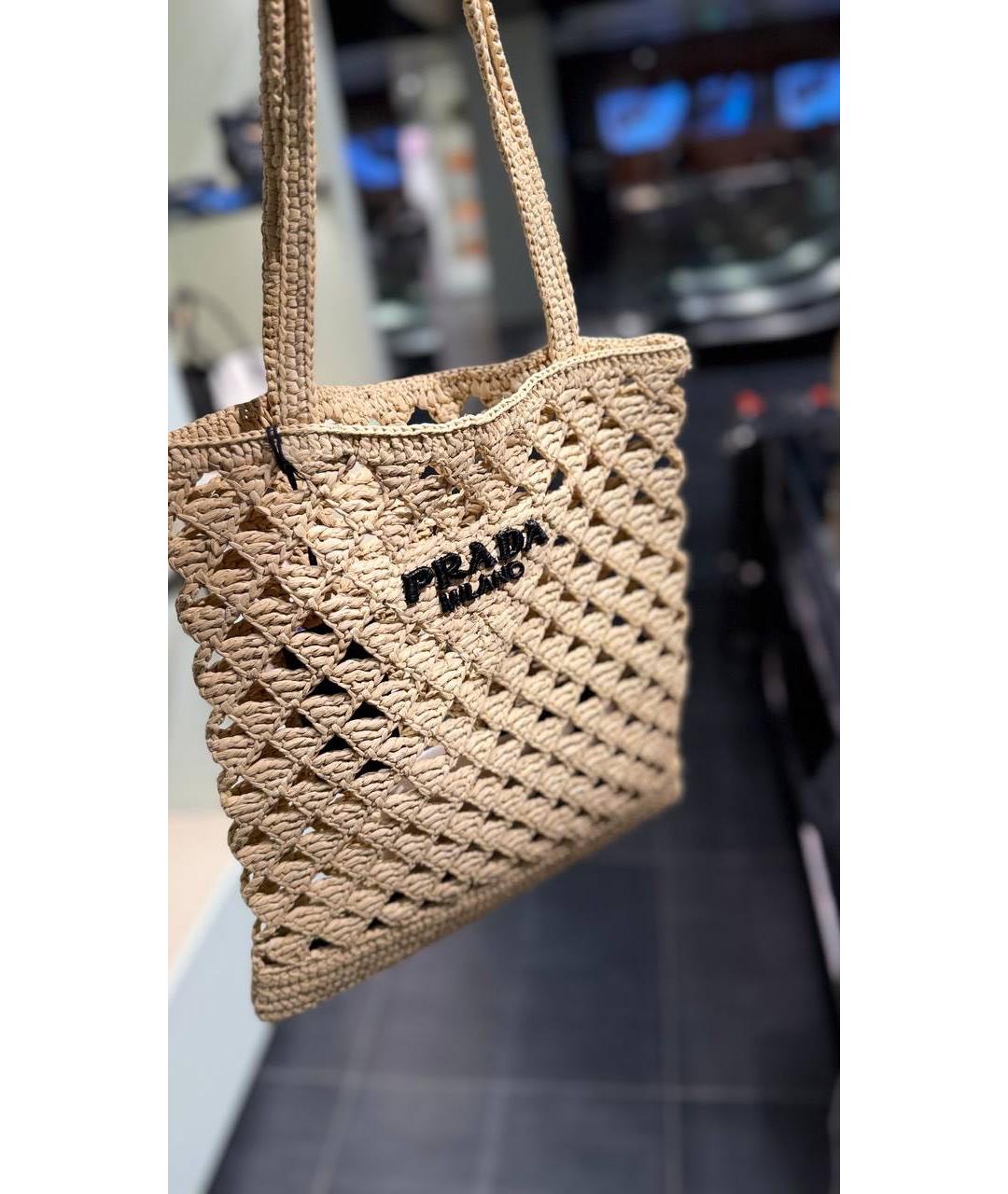 PRADA Бежевая пелетеная пляжная сумка, фото 3