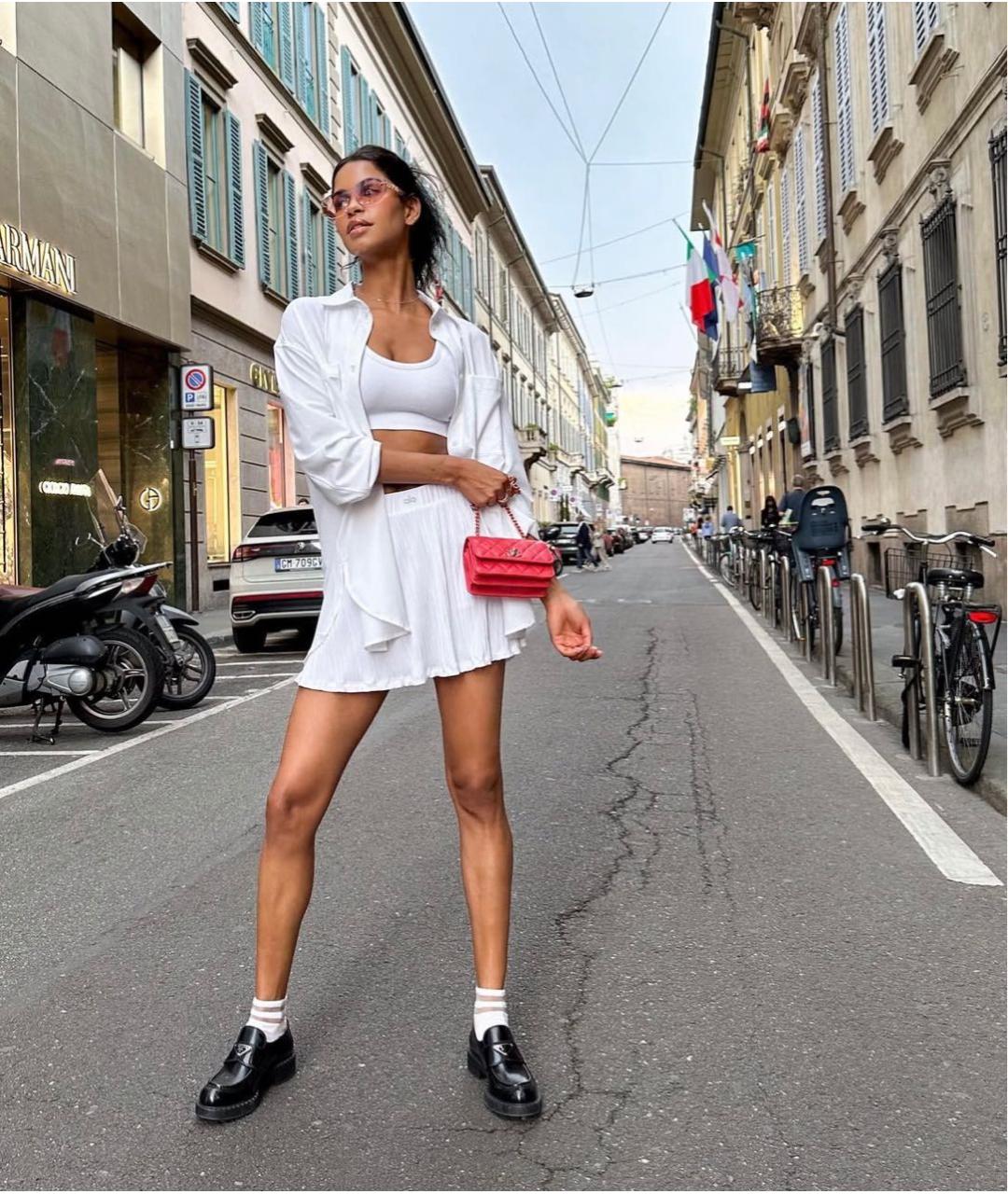 ALO YOGA Белая юбка-шорты, фото 3