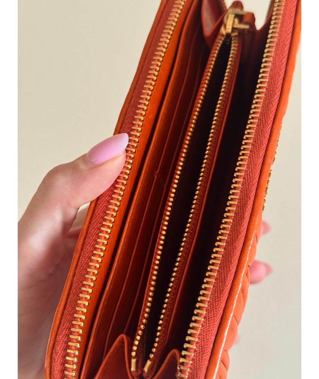 MIU MIU Оранжевый кожаный кошелек, фото 7