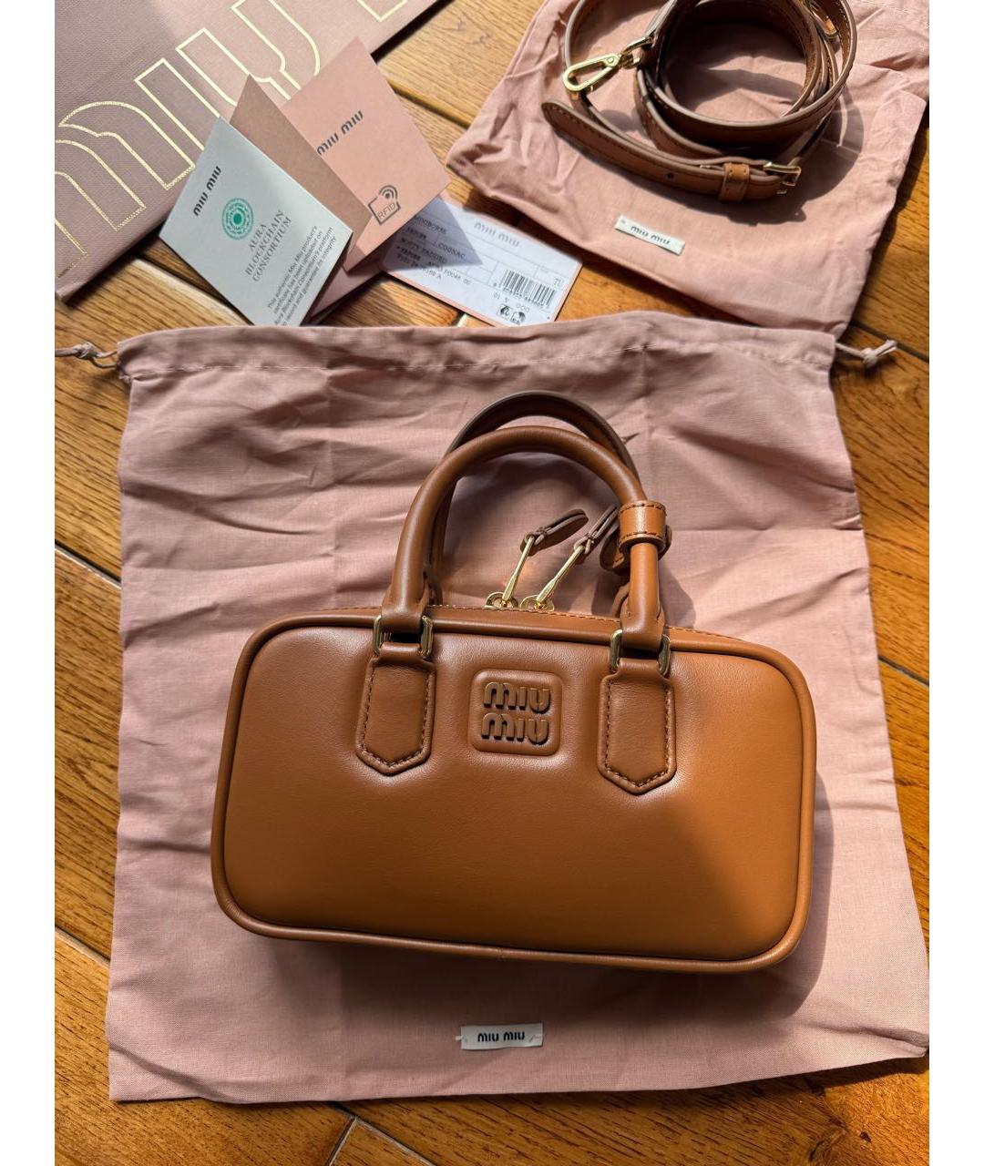 MIU MIU Оранжевая кожаная сумка через плечо, фото 4