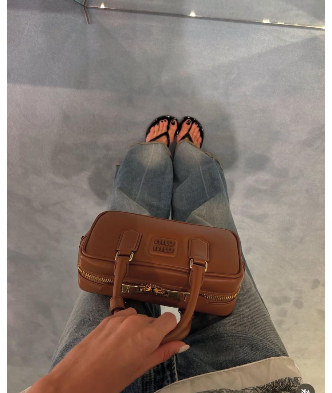 MIU MIU Оранжевая кожаная сумка через плечо, фото 3