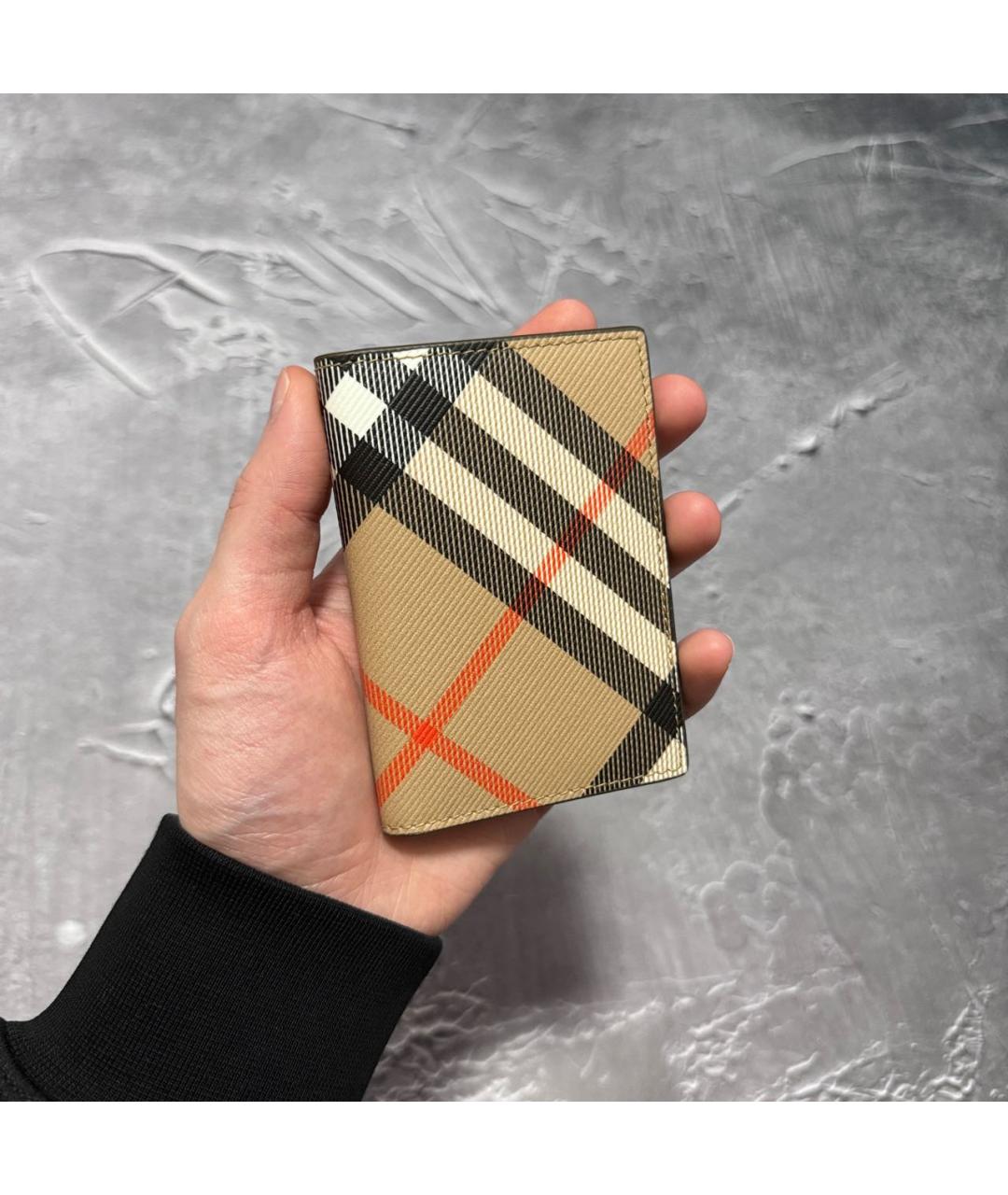 BURBERRY Бежевый кардхолдер, фото 2