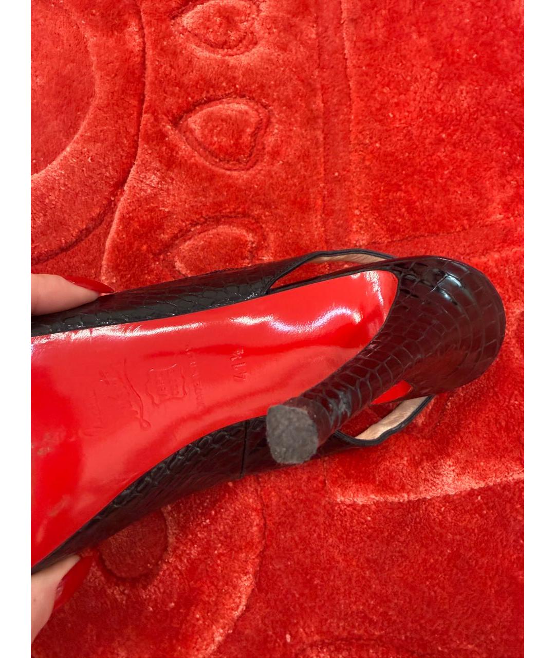 CHRISTIAN LOUBOUTIN Черные туфли из экзотической кожи, фото 6