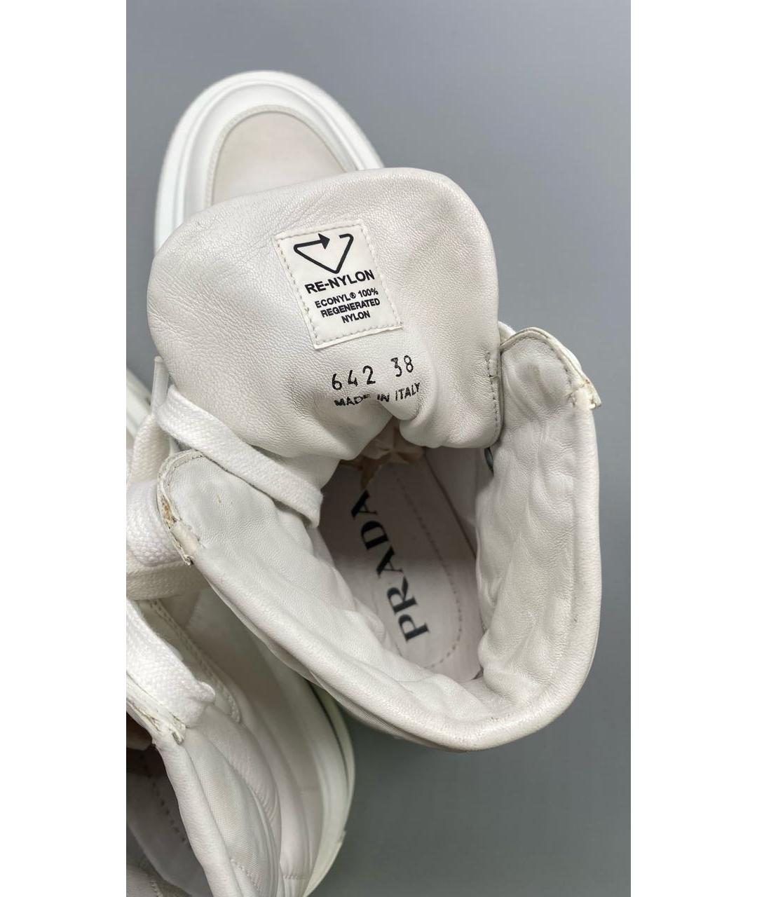 PRADA Белые текстильные кеды, фото 4