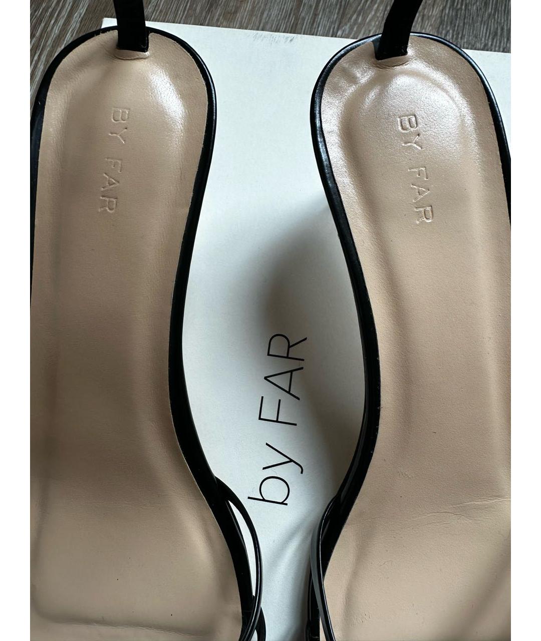 BY FAR Черные кожаные босоножки, фото 7