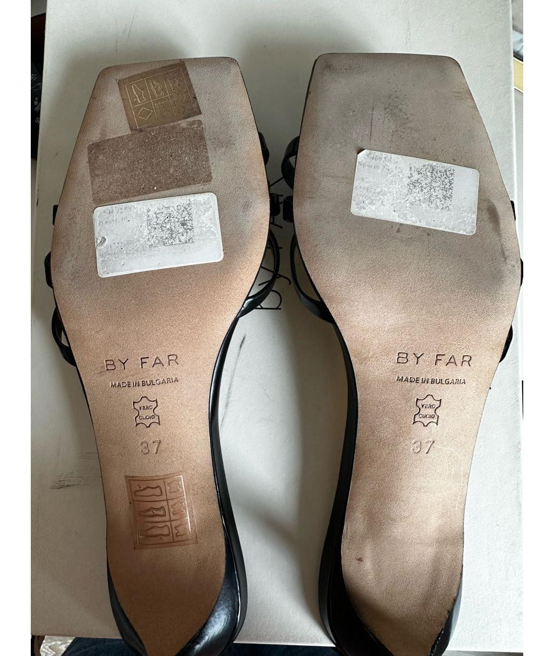 BY FAR Черные кожаные босоножки, фото 6