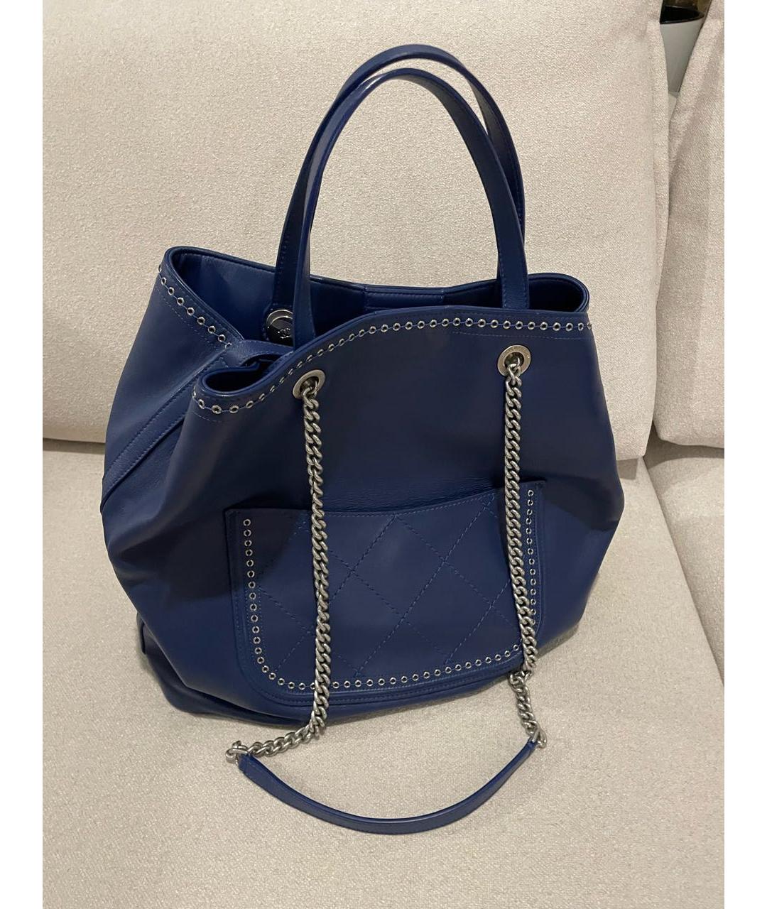 CHANEL Темно-синяя кожаная сумка тоут, фото 4