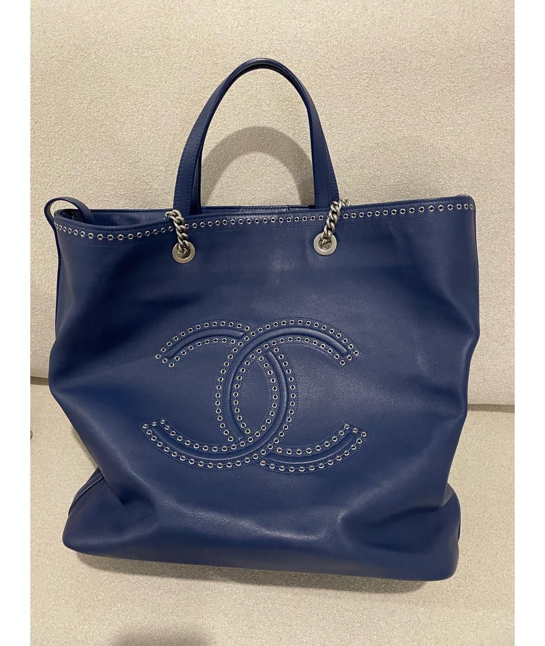 CHANEL Темно-синяя кожаная сумка тоут, фото 3