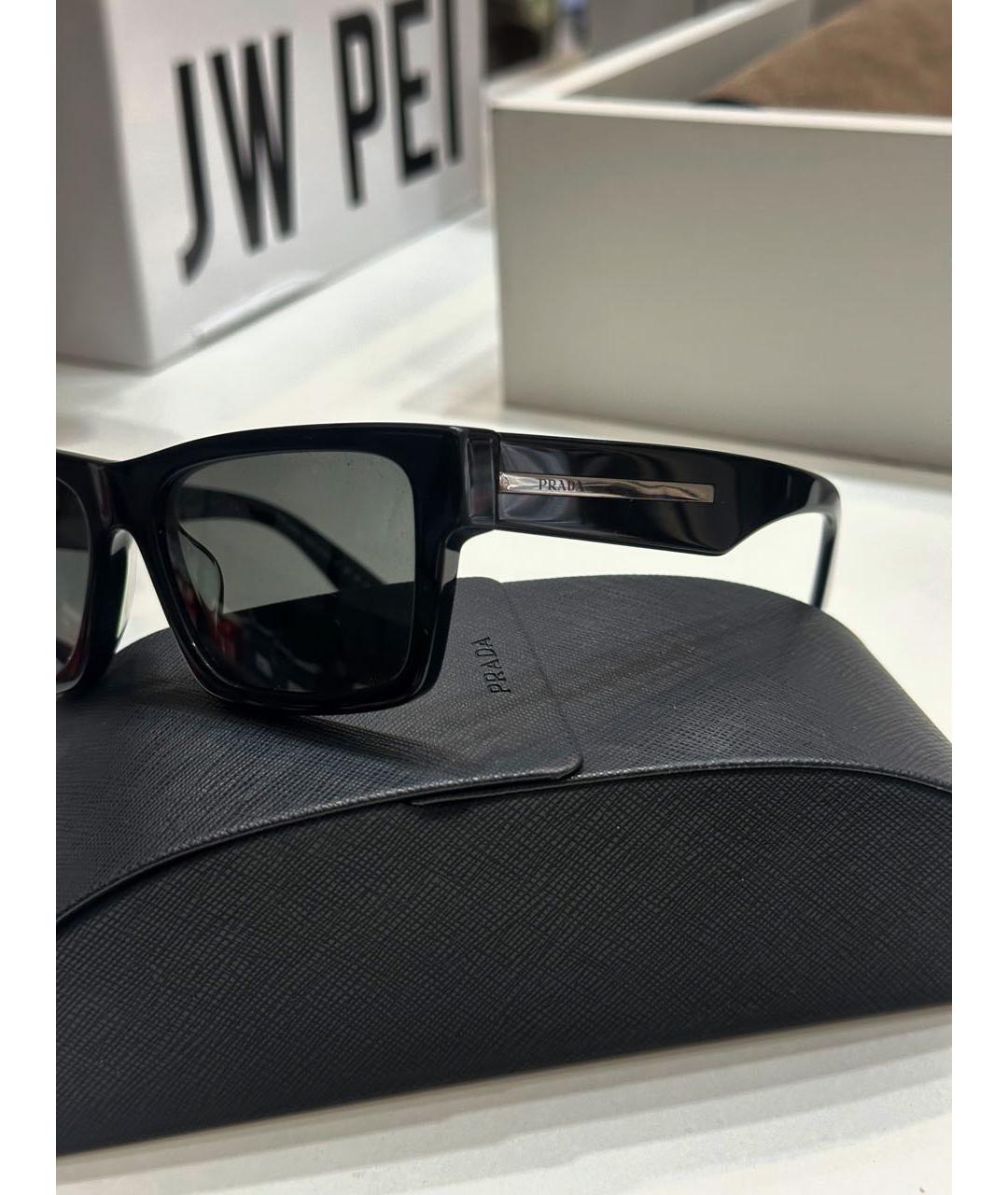 PRADA Черные пластиковые солнцезащитные очки, фото 6