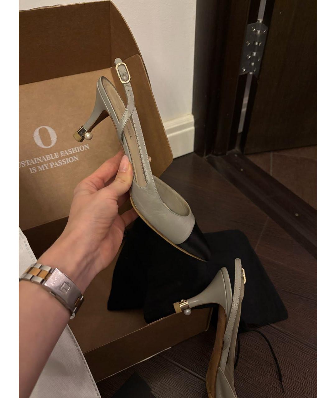 CHANEL Серые кожаные лодочки на низком каблуке, фото 7