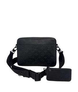 LOUIS VUITTON Сумка на плечо