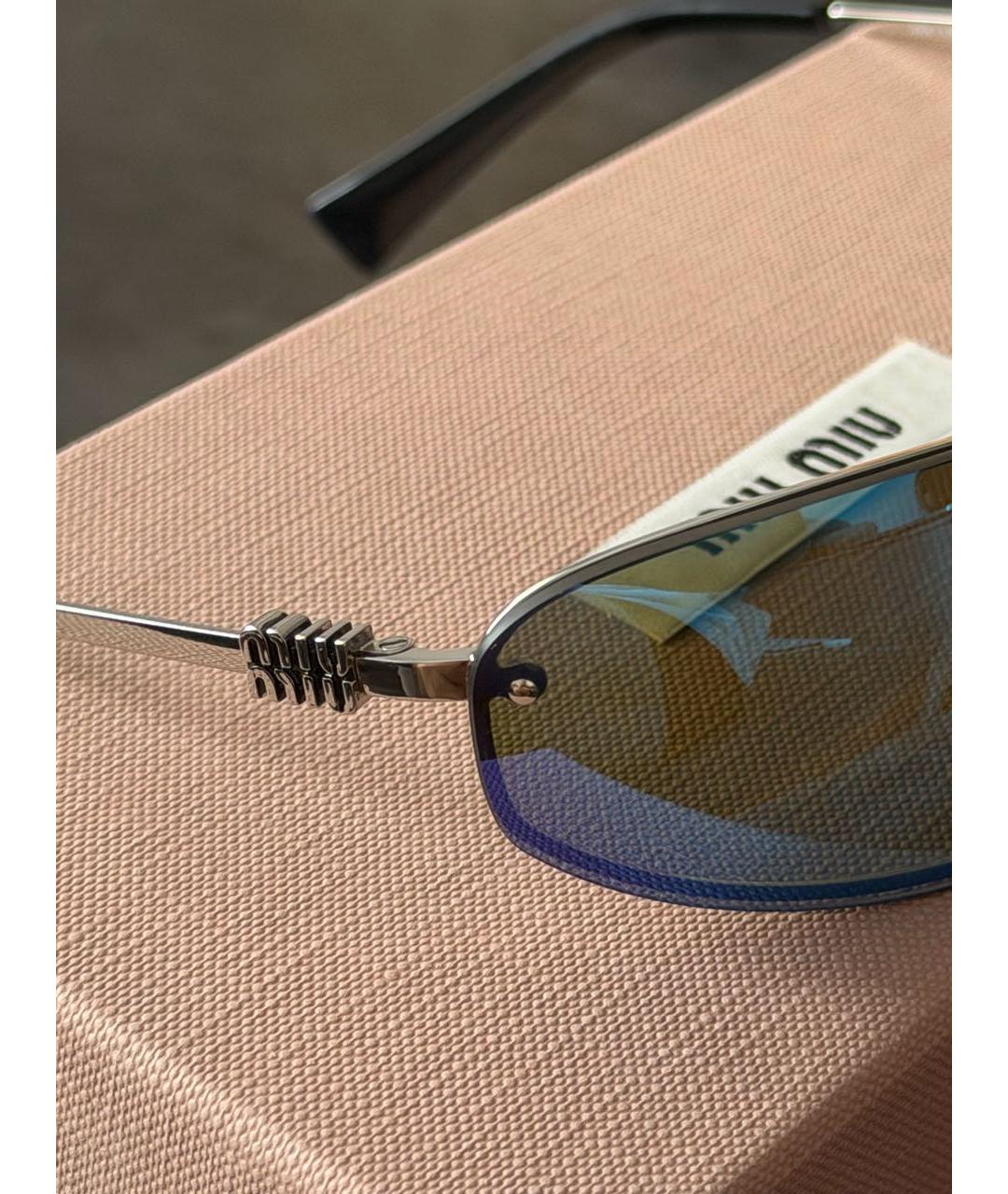 MIU MIU Серебряные металлические солнцезащитные очки, фото 3