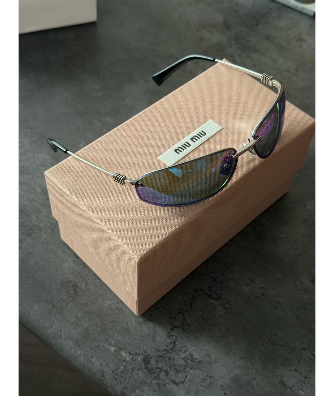 MIU MIU Серебряные металлические солнцезащитные очки, фото 2