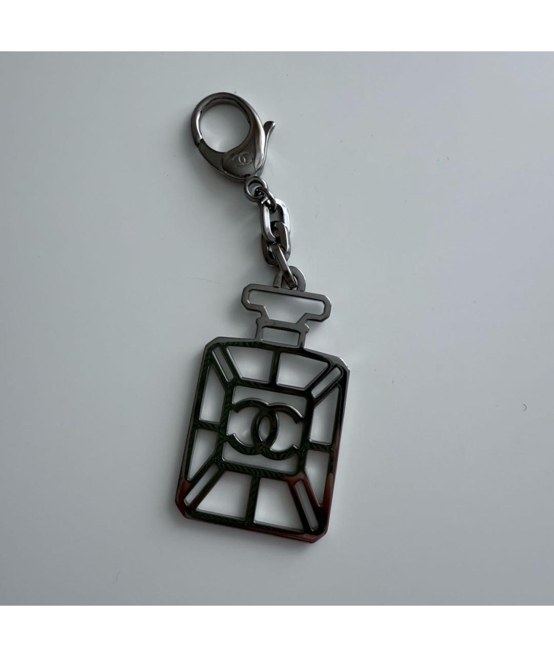 CHANEL Антрацитовый брелок, фото 4