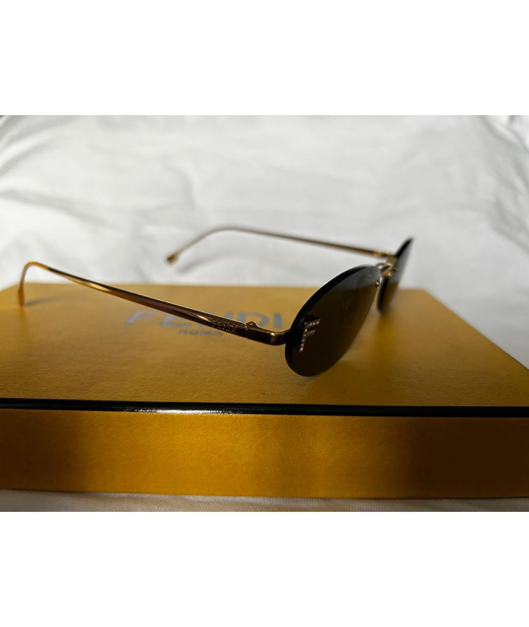 FENDI Золотые металлические солнцезащитные очки, фото 2