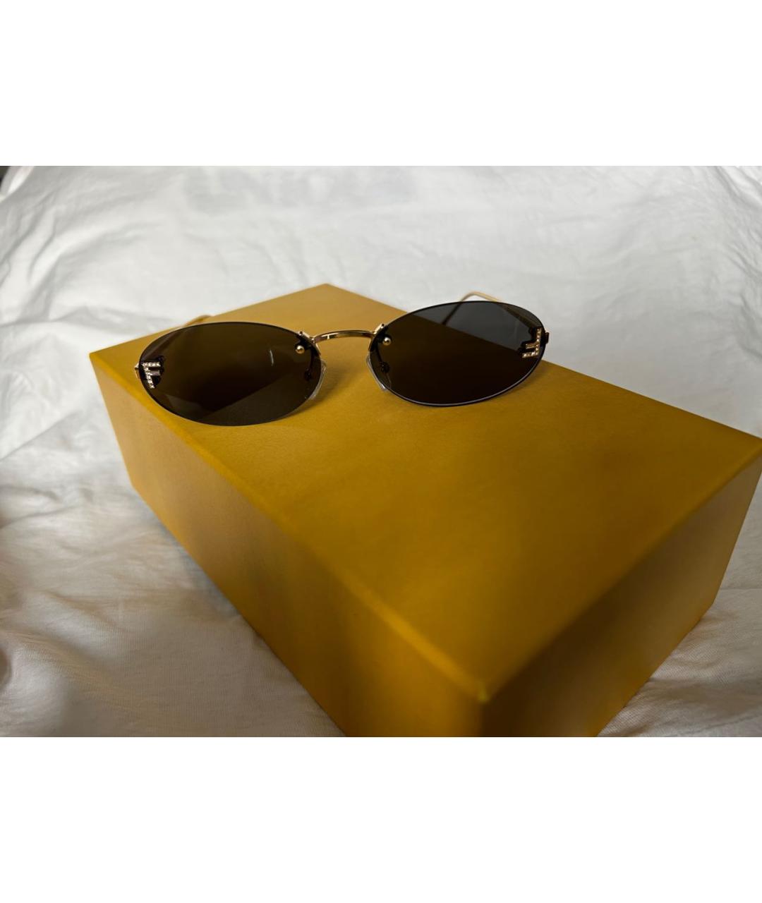 FENDI Золотые металлические солнцезащитные очки, фото 9