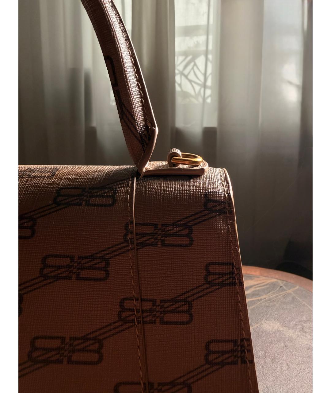 BALENCIAGA Бежевая кожаная сумка с короткими ручками, фото 5