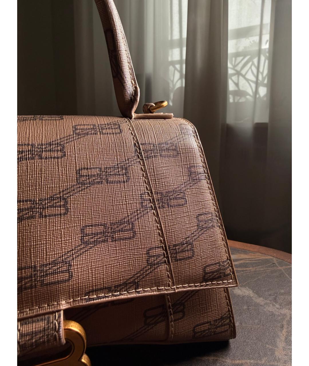 BALENCIAGA Бежевая кожаная сумка с короткими ручками, фото 2