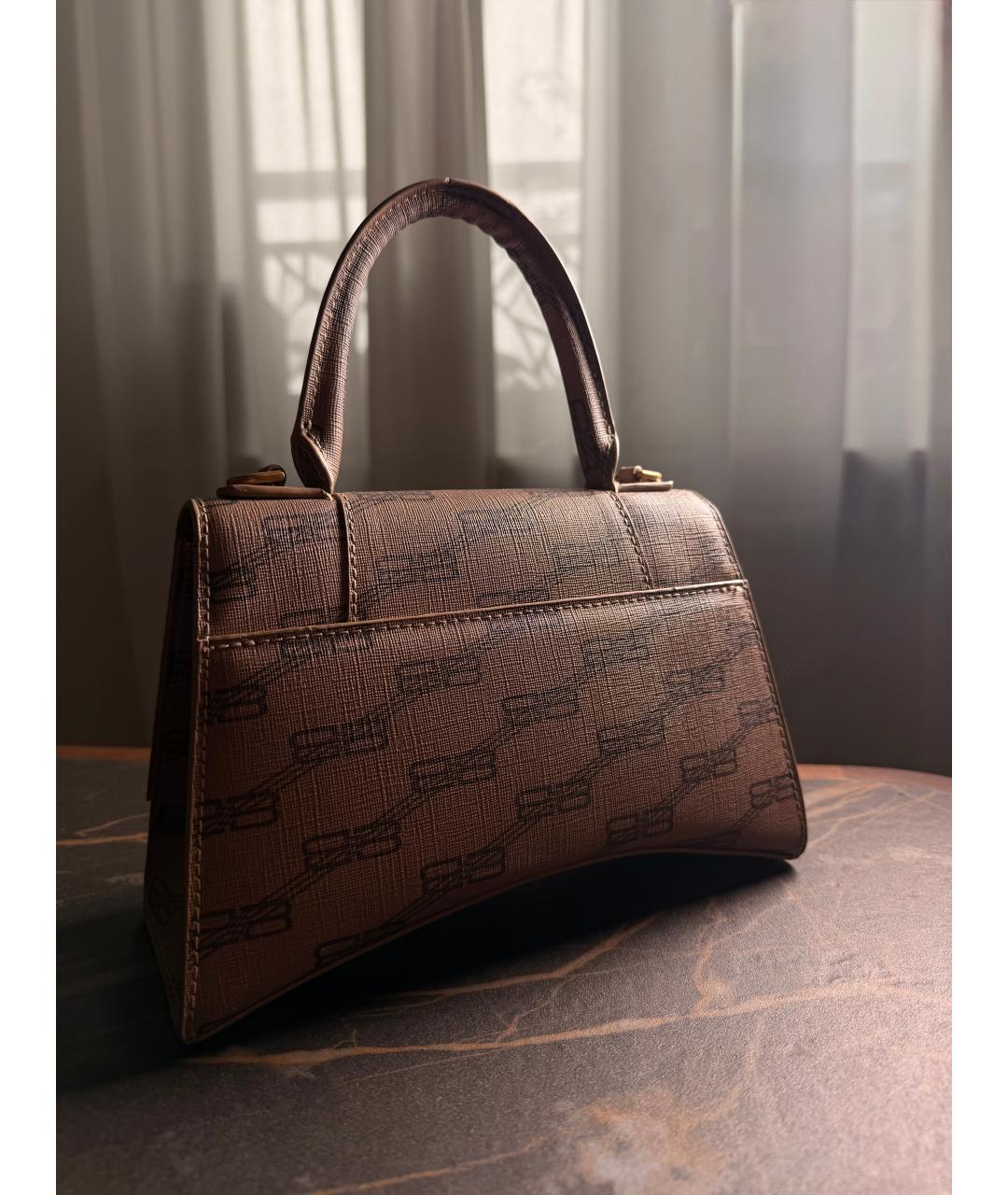 BALENCIAGA Бежевая кожаная сумка с короткими ручками, фото 3