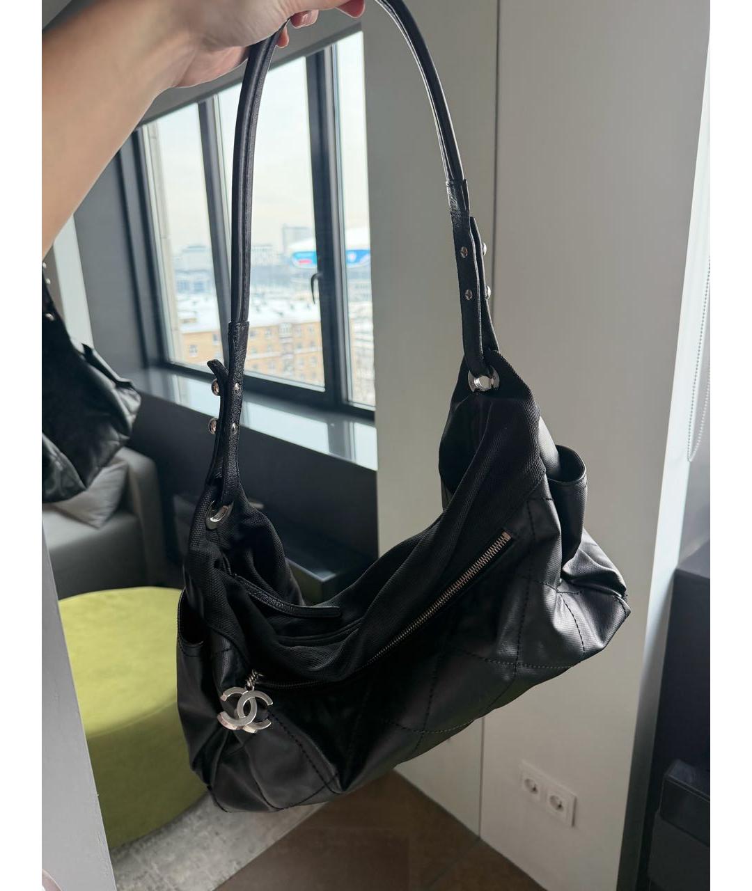 CHANEL Черная кожаная сумка через плечо, фото 3