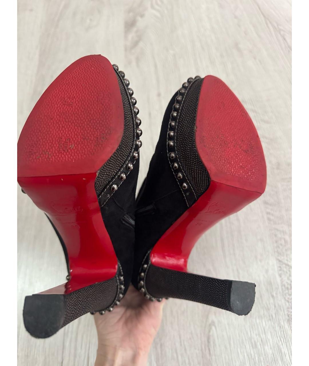CHRISTIAN LOUBOUTIN Черные замшевые ботильоны, фото 6