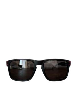 OAKLEY Солнцезащитные очки