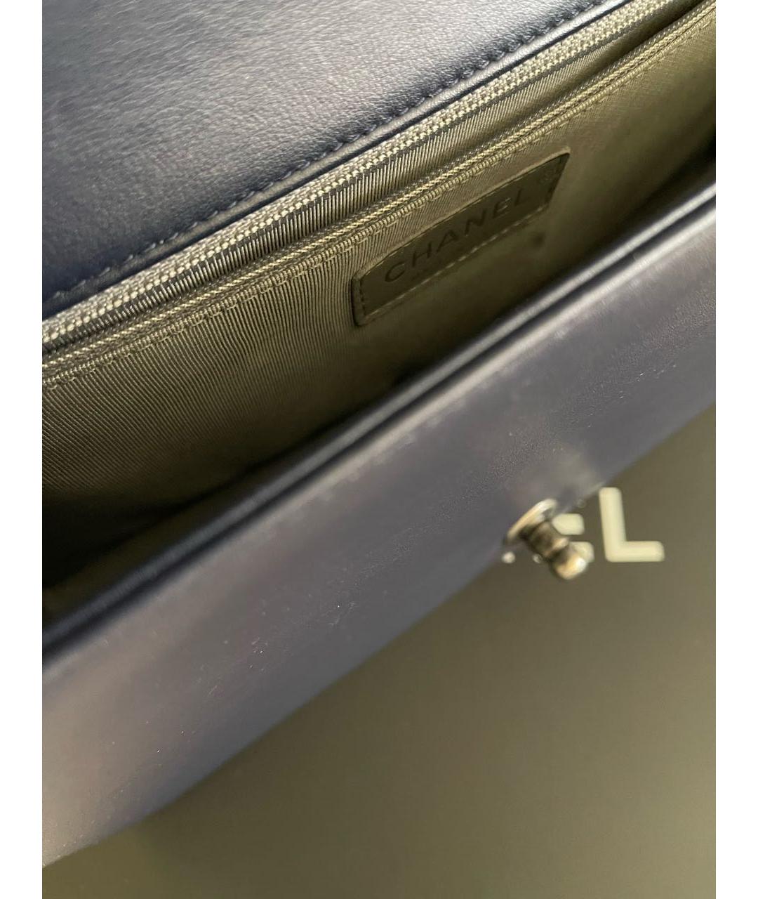 CHANEL Темно-синяя кожаная сумка через плечо, фото 4