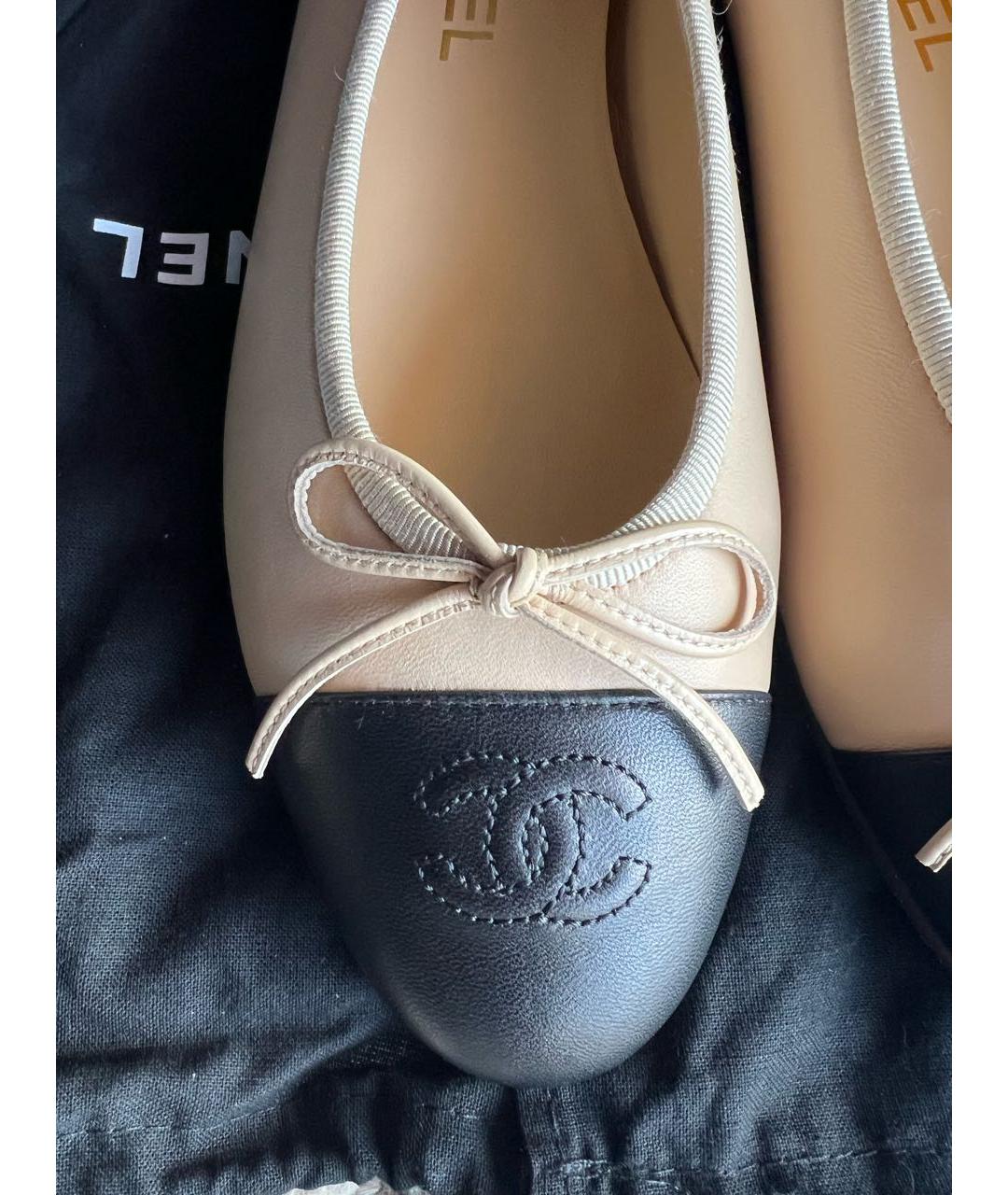 CHANEL Бежевые кожаные балетки, фото 7