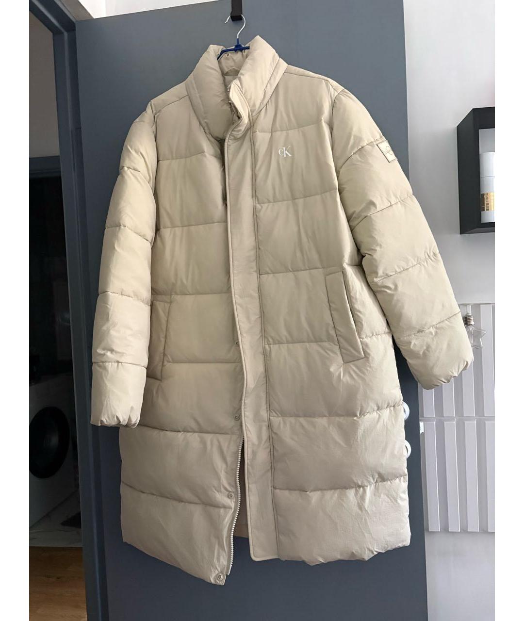 CALVIN KLEIN JEANS Бежевый полиэстеровый пуховик, фото 2