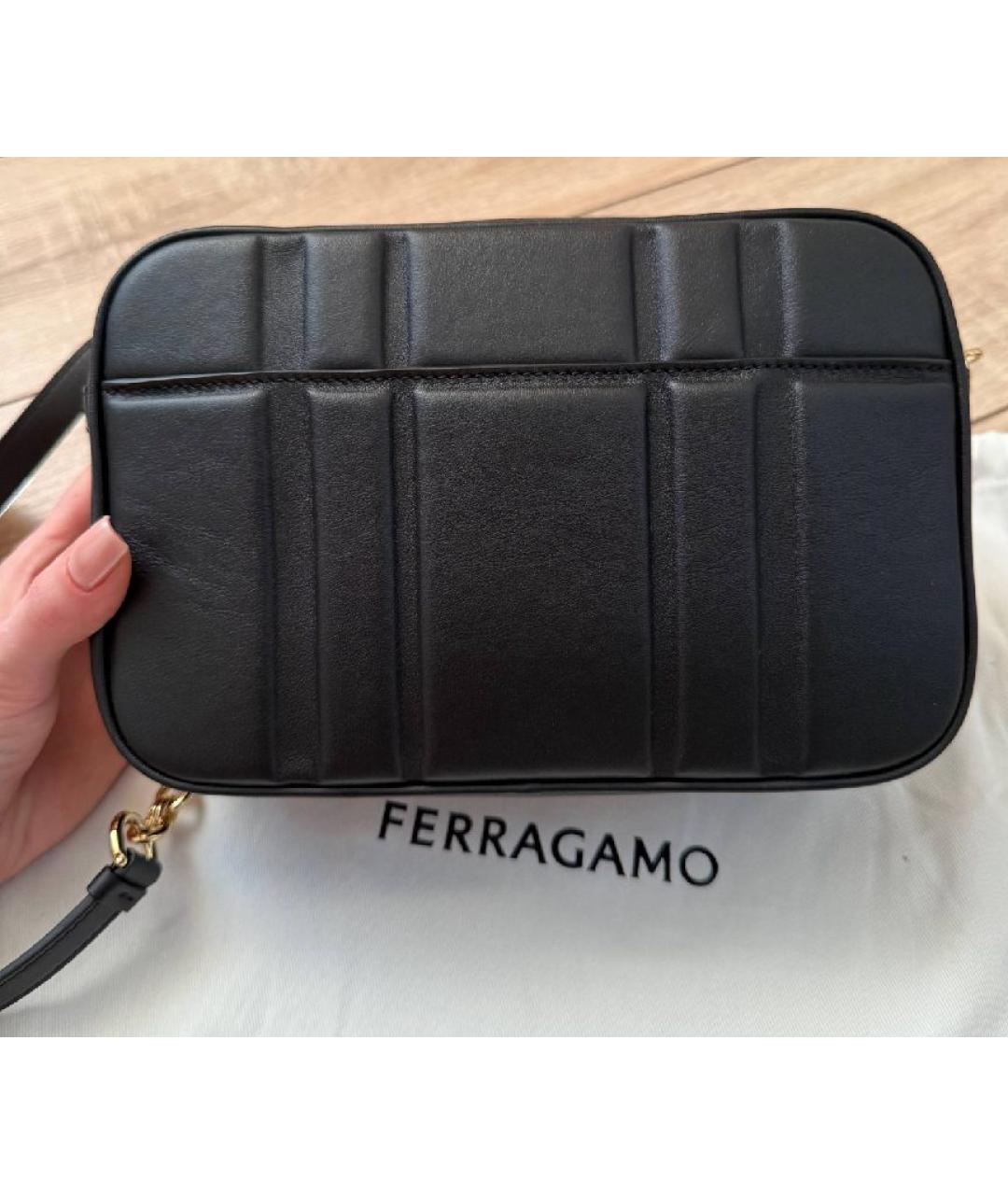 FERRAGAMO Черная кожаная сумка через плечо, фото 2