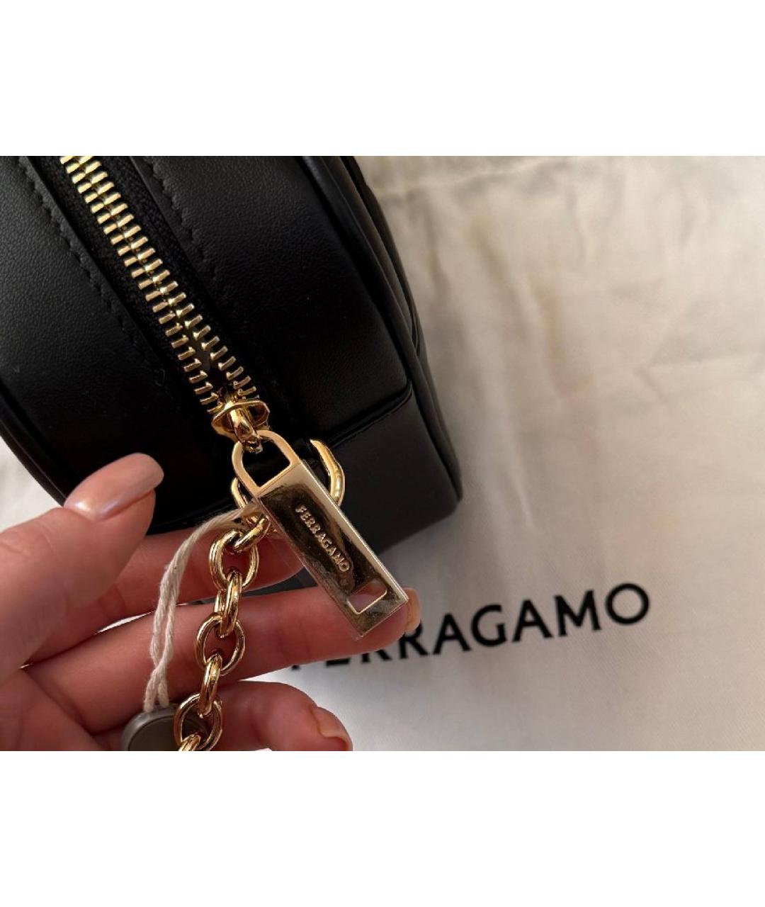FERRAGAMO Черная кожаная сумка через плечо, фото 4