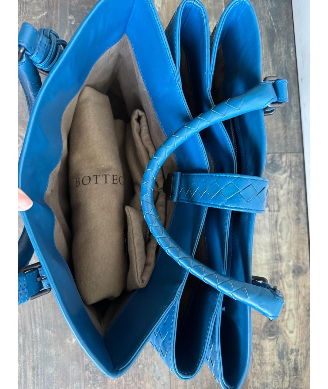 BOTTEGA VENETA Синяя кожаная сумка с короткими ручками, фото 7