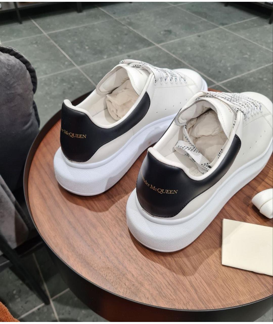 ALEXANDER MCQUEEN Белые кожаные низкие кроссовки / кеды, фото 3