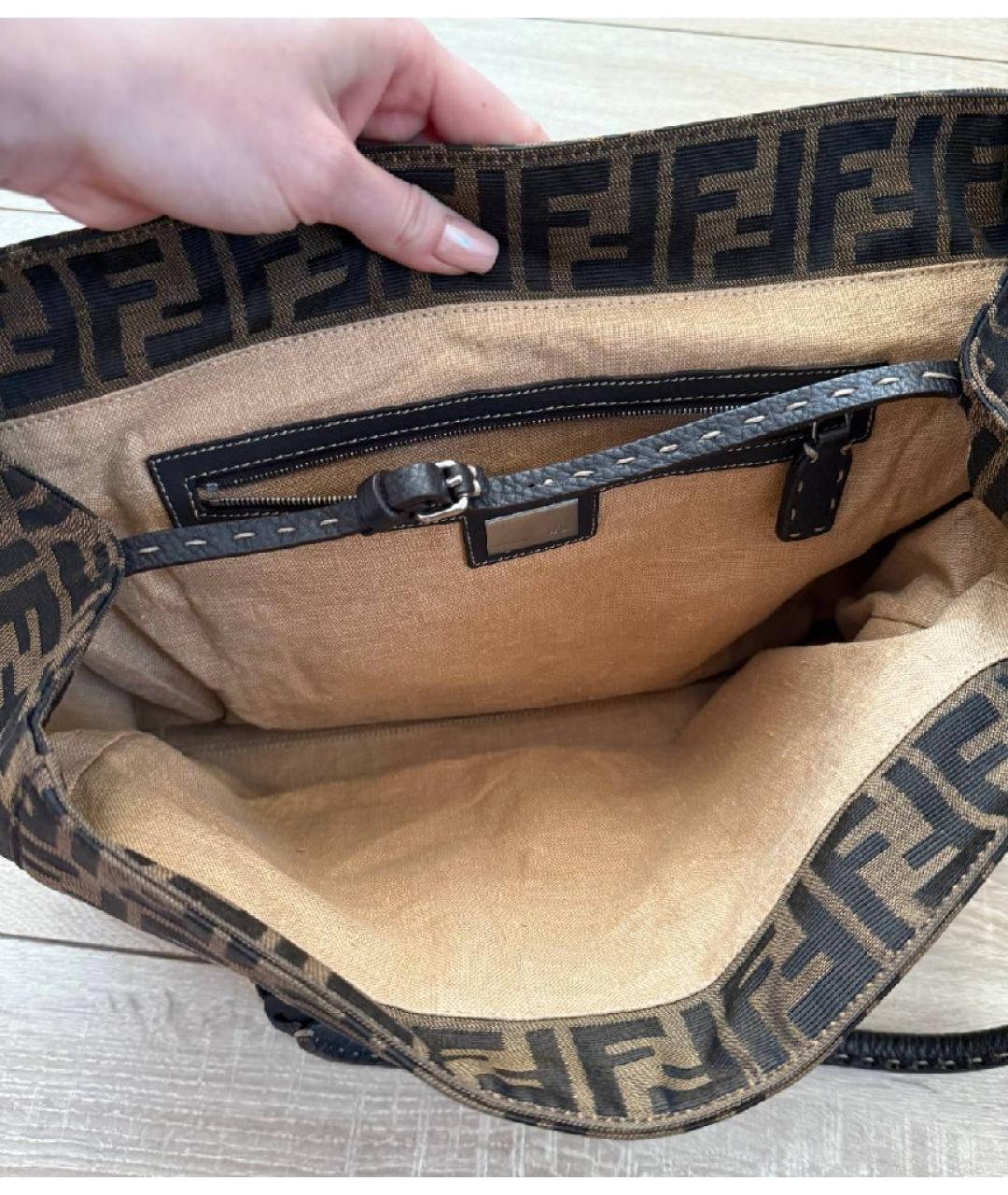 FENDI Коричневая сумка с короткими ручками, фото 3