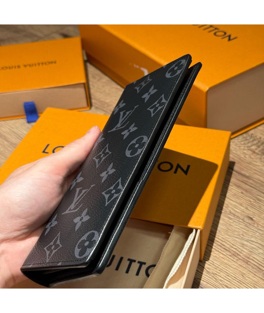 LOUIS VUITTON Антрацитовый кошелек, фото 6